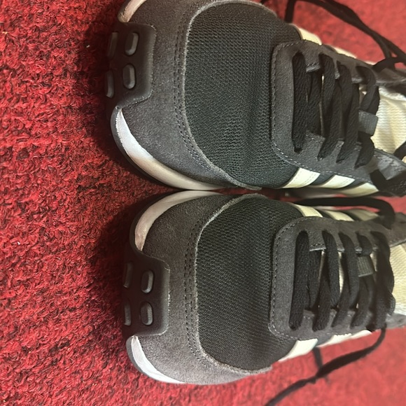 Adidas new - Picture 6 of 7